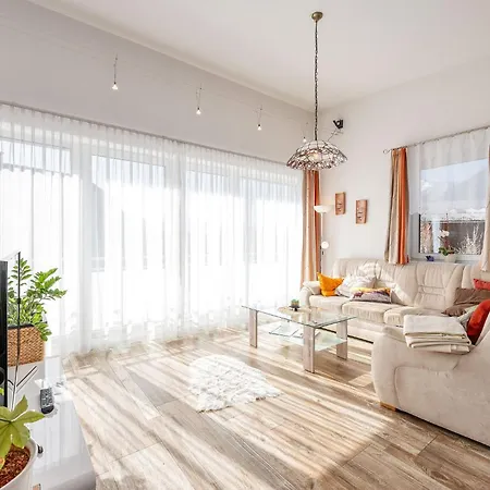 Apartment Fridolin - By Mynests