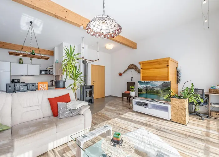 Fridolin - By Mynests