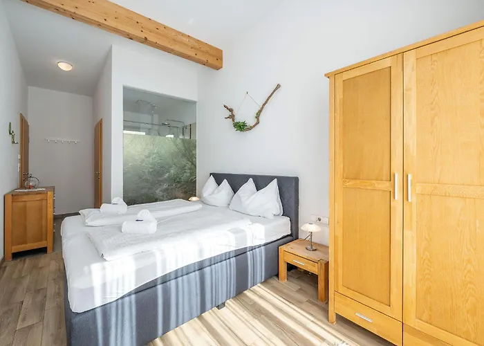 Fridolin - By Mynests *