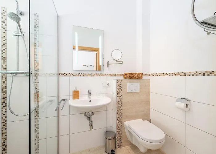 Fridolin - By Mynests Apartment *